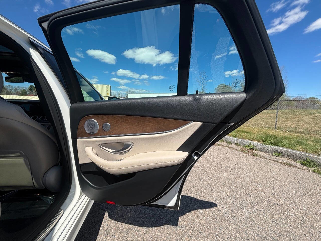 Used 2019 Mercedes-Benz E 450 4MATIC Wagon image 17