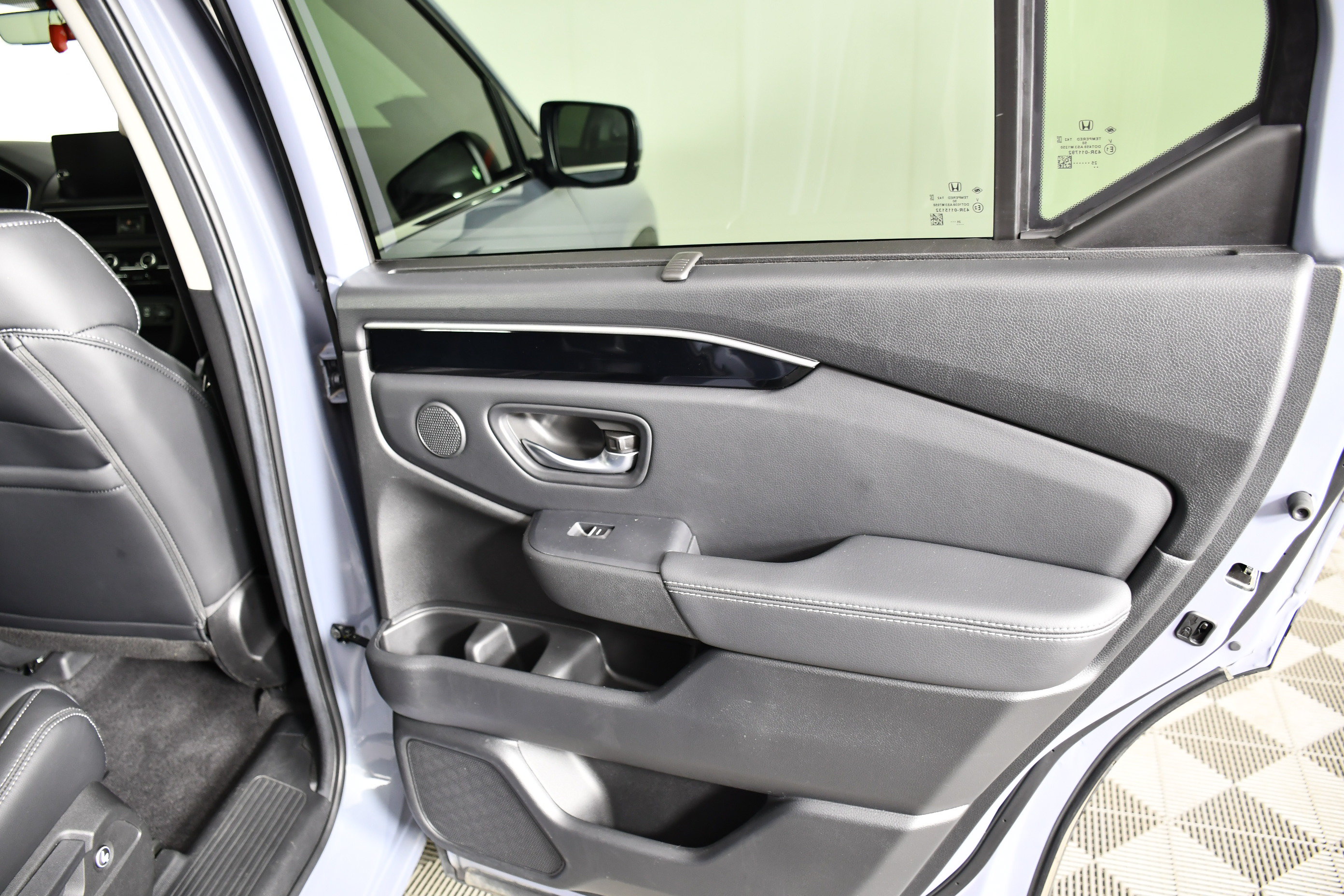 Certified 2025 Honda Pilot Touring image 43
