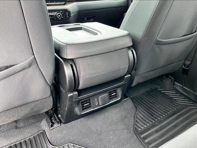 Used 2023 Chevrolet Silverado 1500 LT image 25