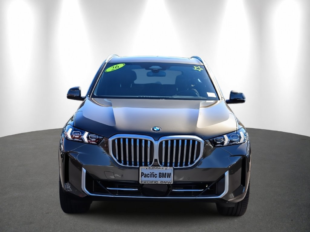Used 2026 BMW X5 xDrive40i w/ Premium Package AWD/4WD image 2