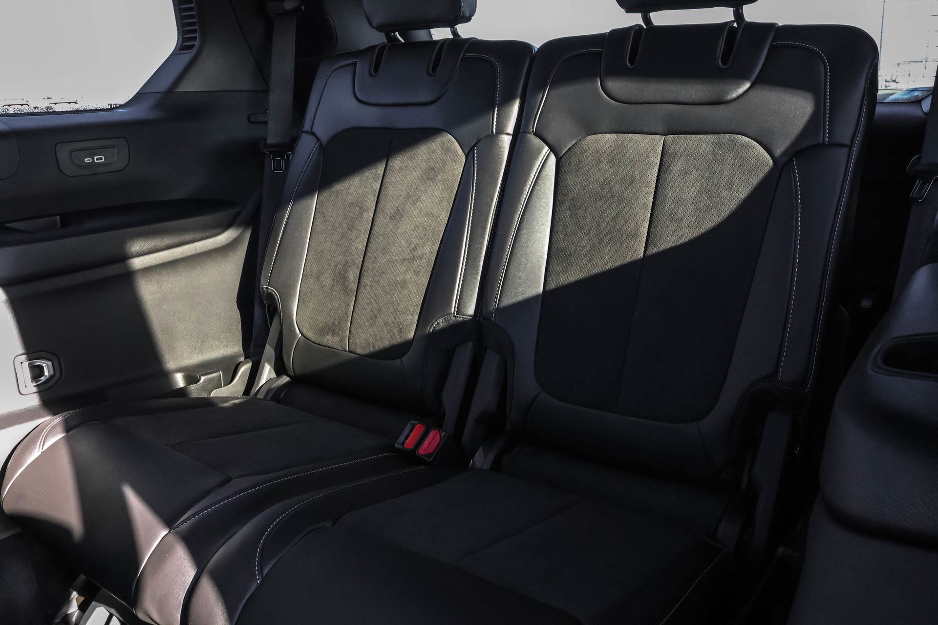 New 2025 Jeep Grand Cherokee L Altitude image 15