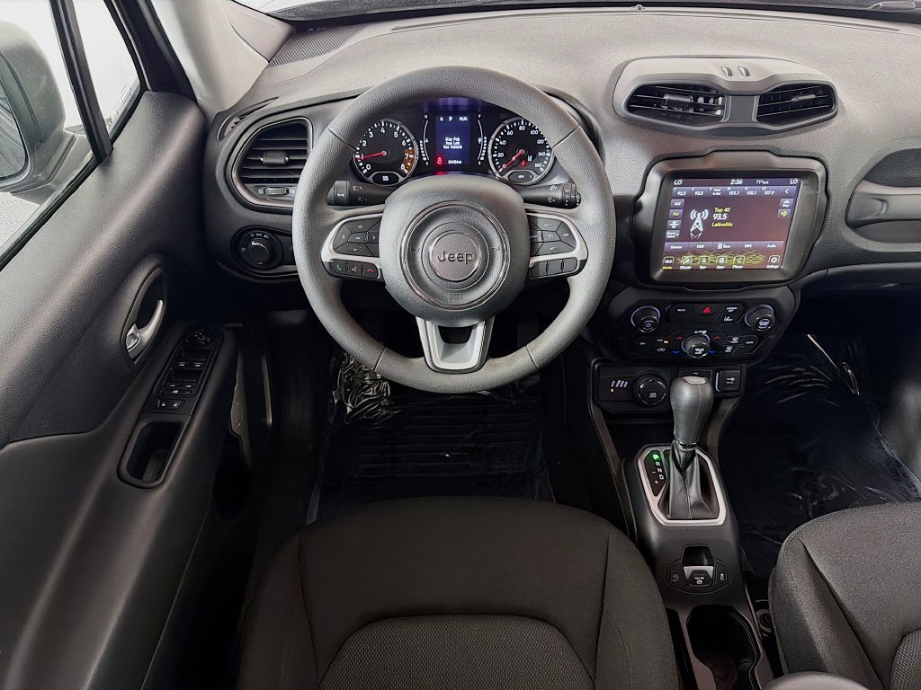 Used 2023 Jeep Renegade Latitude AWD/4WD image 21
