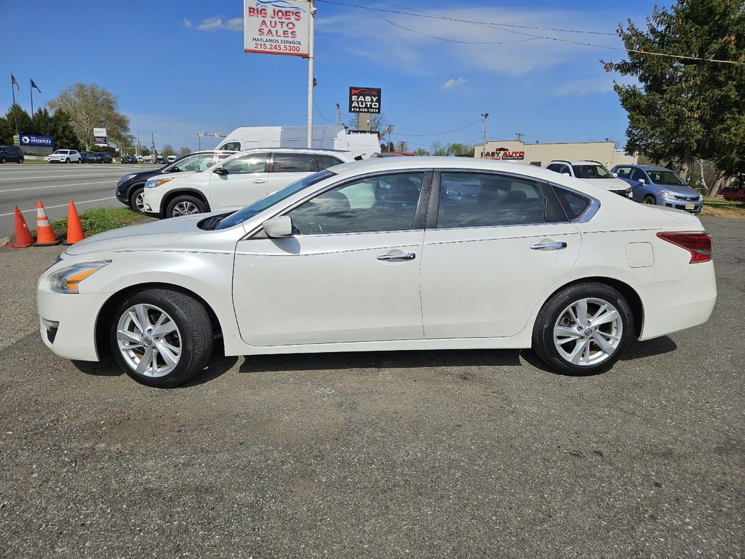 Used 2013 Nissan Altima 2.5 SV FWD image 2