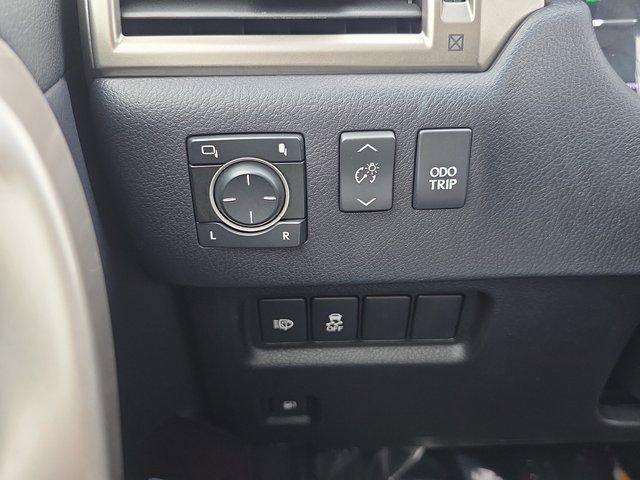 Used 2017 Lexus GX 460 Premium image 27