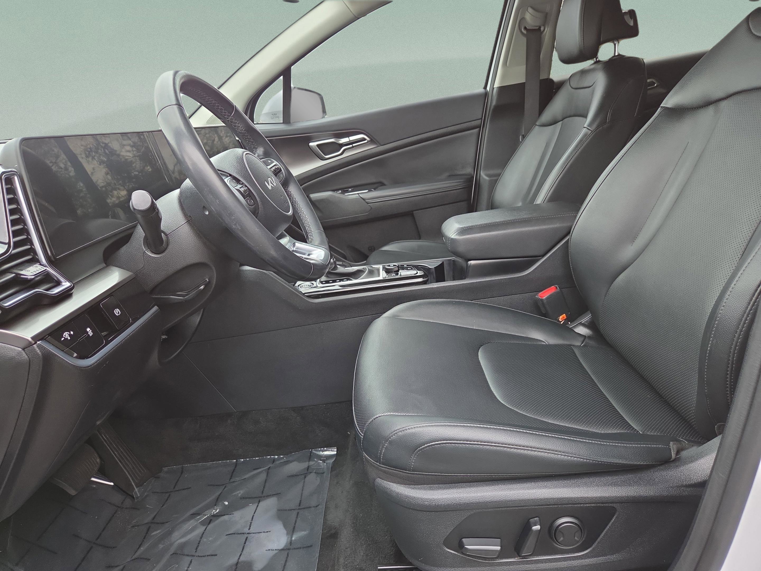 Used 2023 Kia Sportage EX image 26