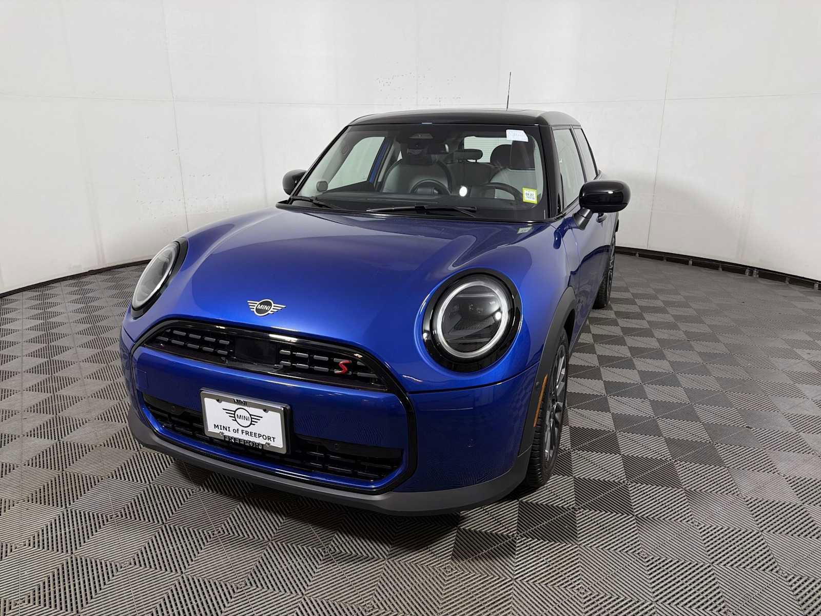Certified 2025 MINI Cooper S FWD image 3