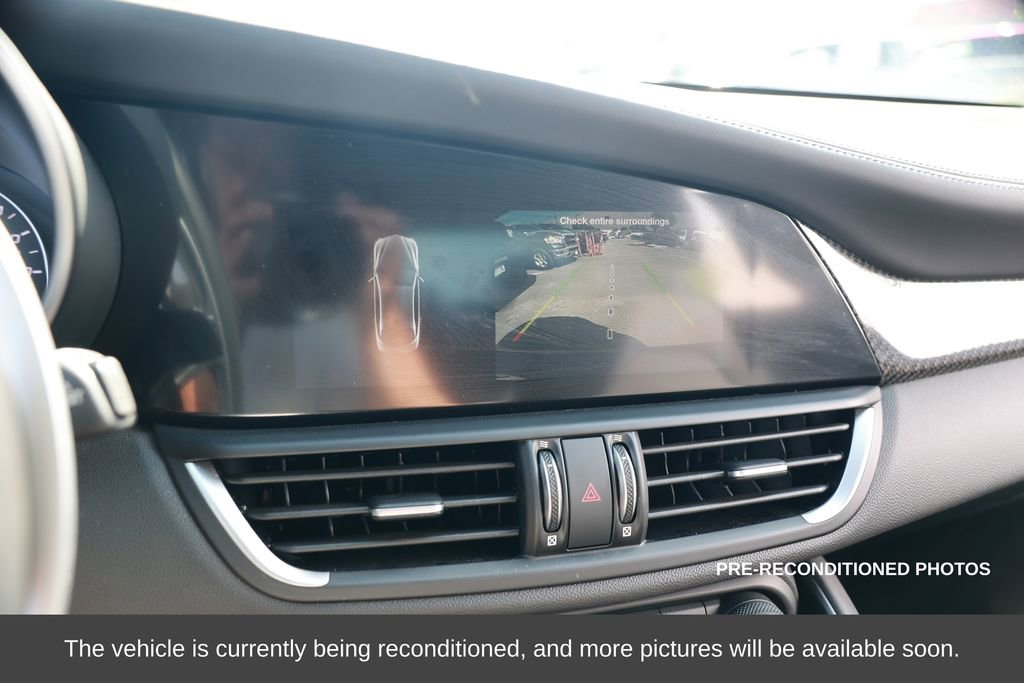 Used 2023 Alfa Romeo Giulia Quadrifoglio w/ Active Assist Plus Package image 17