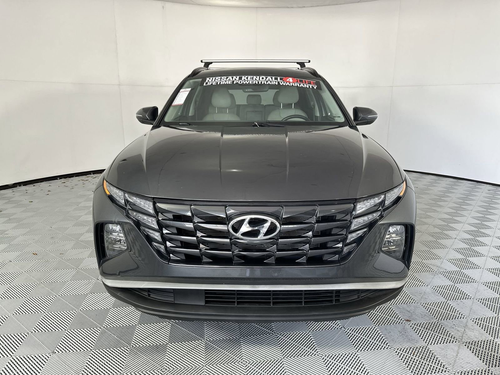 Used 2023 Hyundai Tucson SEL w/ Convenience Package FWD image 3