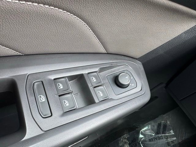 Used 2022 Volkswagen Atlas Cross Sport SEL R-Line AWD/4WD image 34