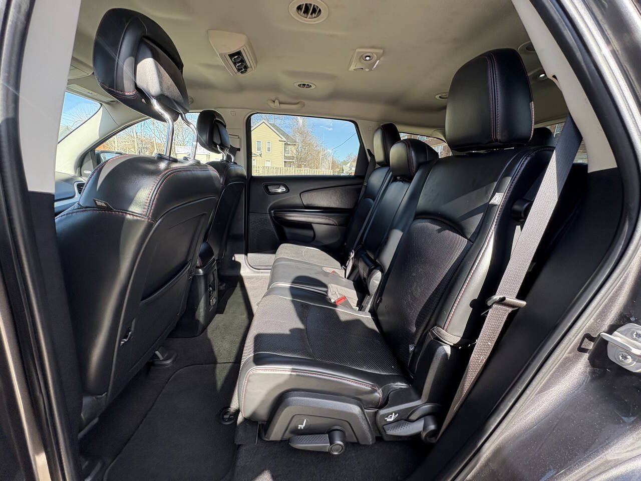 Used 2015 Dodge Journey R/T w/ Flexible Seating Group FWD image 20