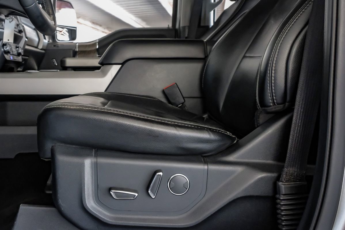 Used 2019 Ford F350 Lariat w/ Lariat Value Package image 30