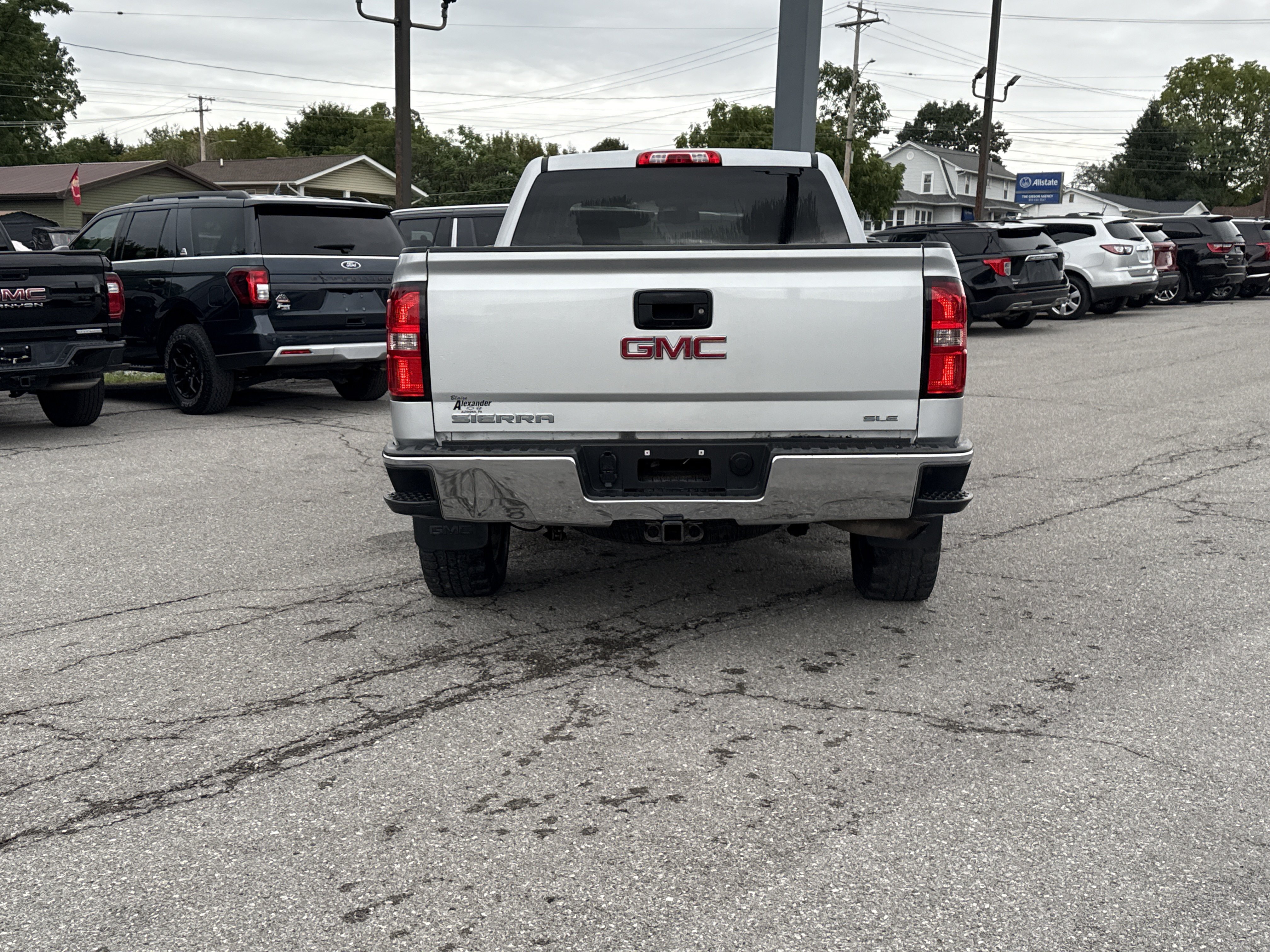 Used 2017 GMC Sierra 1500 SLE w/ SLE Value Package AWD/4WD image 4