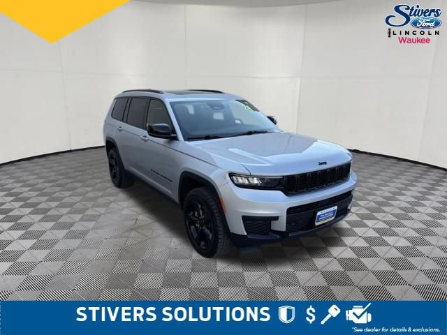 Used 2024 Jeep Grand Cherokee L Altitude AWD/4WD image 3