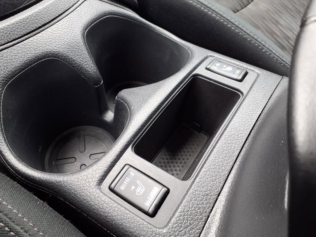 Used 2018 Nissan Rogue S w/ S Value Package image 9