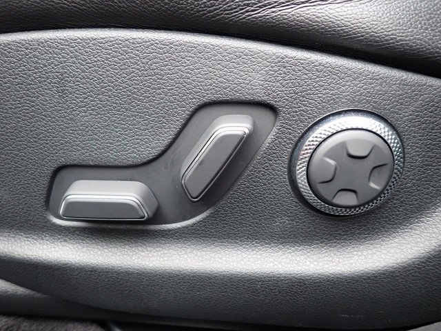 Used 2023 Genesis G80 2.5T image 22