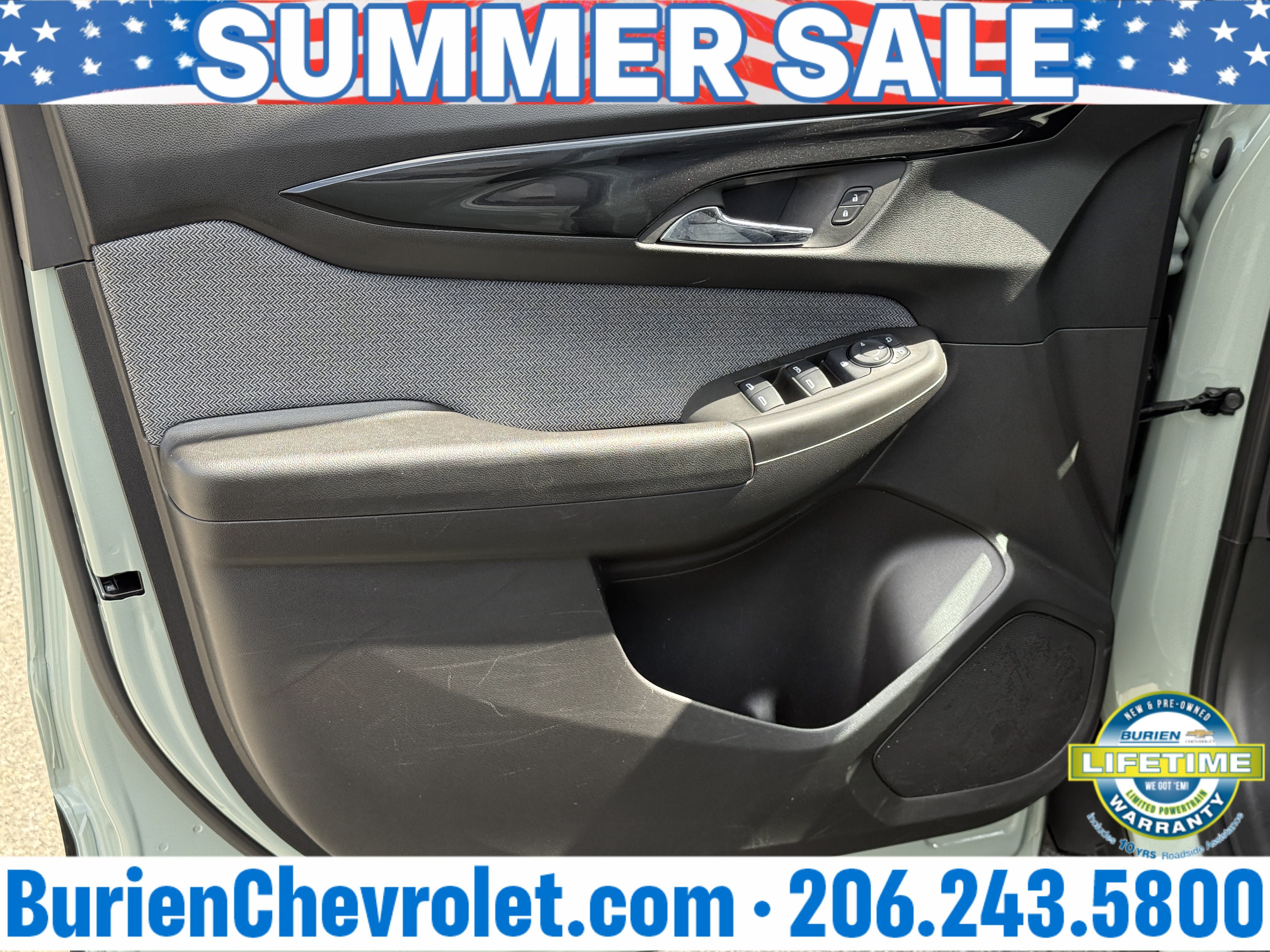 Used 2025 Chevrolet TrailBlazer LT AWD/4WD image 9