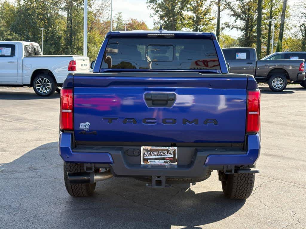 Used 2024 Toyota Tacoma TRD Off-Road w/ TRD Off Road Upgrade Package AWD/4WD image 29