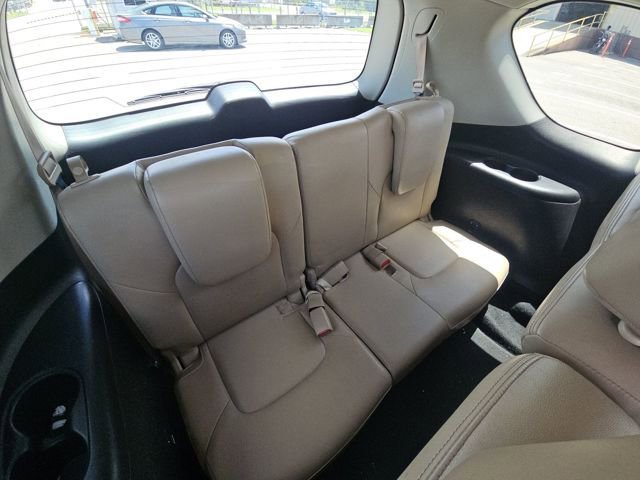 Used 2024 Nissan Armada SL image 12