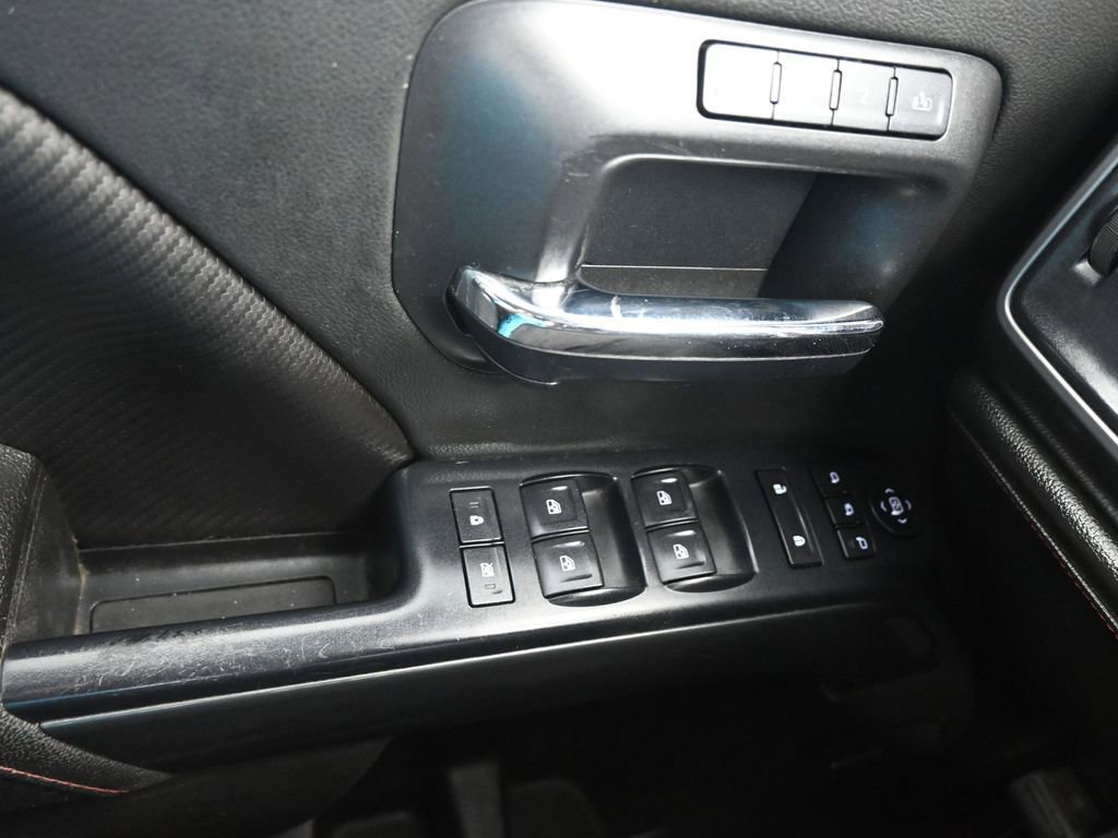 Used 2015 GMC Sierra 1500 SLT w/ All-Terrain Package AWD/4WD image 17