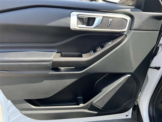 Used 2020 Ford Explorer XLT w/ Equipment Group 202A image 19