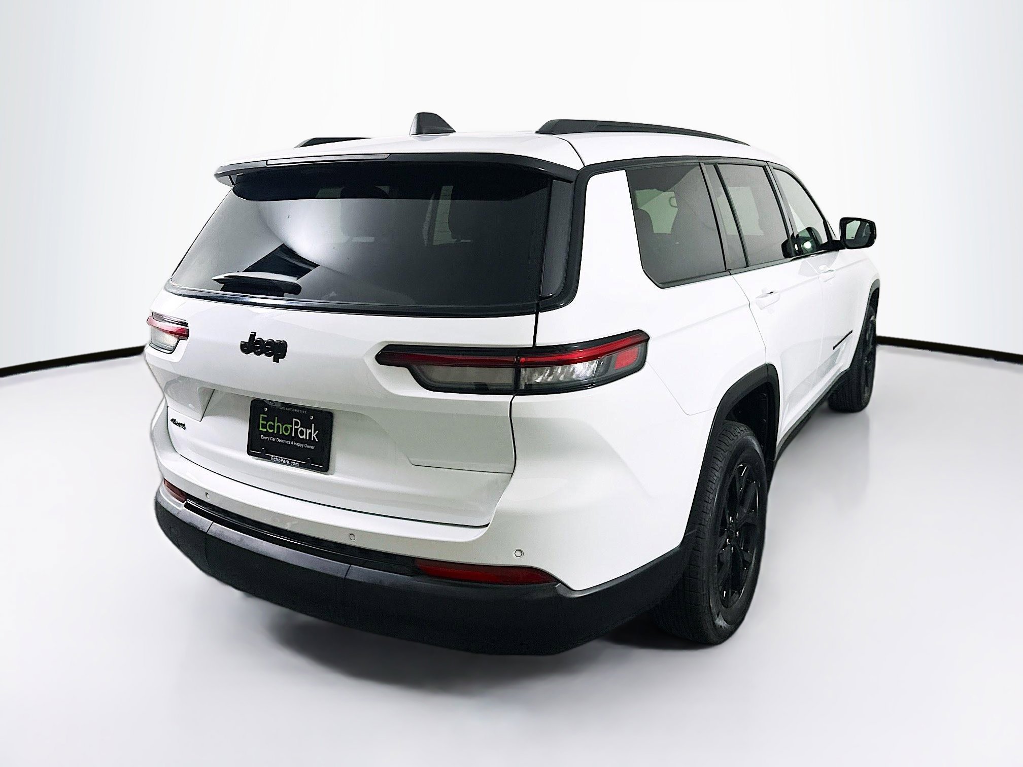 Used 2024 Jeep Grand Cherokee L Laredo image 9