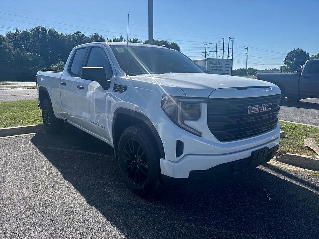 Used 2026 GMC Sierra 1500 Pro w/ Graphite Edition AWD/4WD image 1