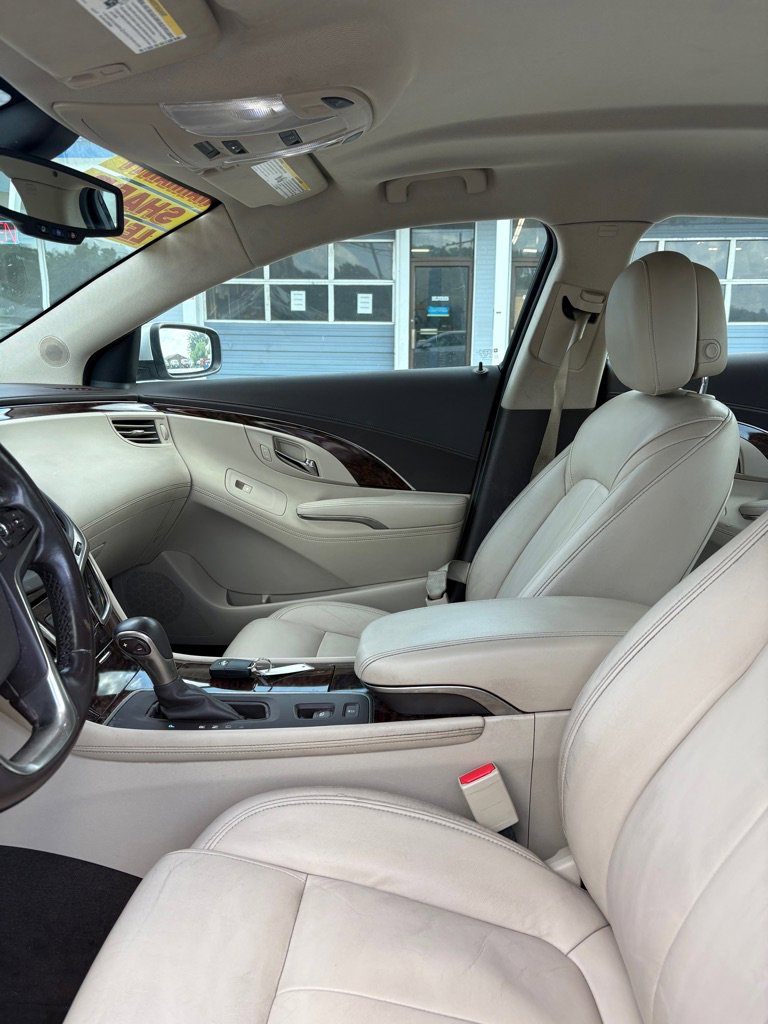 Used 2014 Buick LaCrosse Leather image 9
