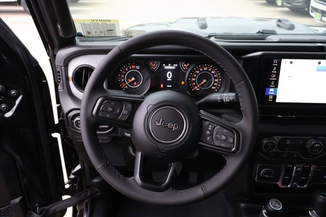 New 2026 Jeep Gladiator Sport image 11