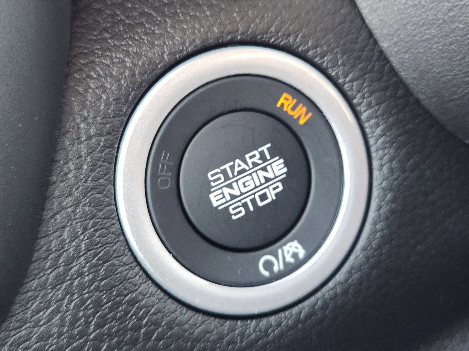 New 2026 RAM 1500 4x4 Crew Cab image 18