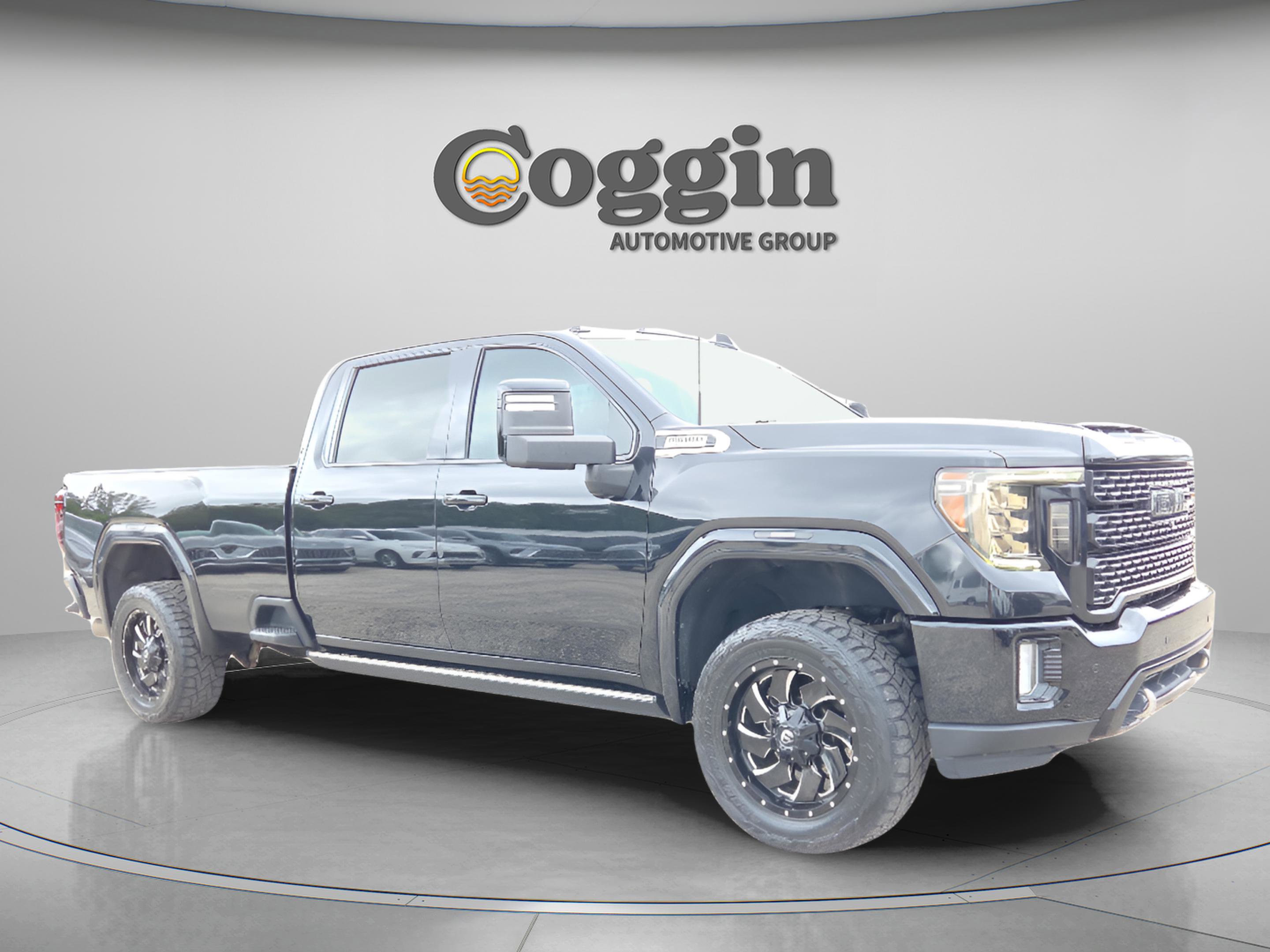Used 2021 GMC Sierra 3500 Denali w/ Denali Black Diamond Edition AWD/4WD image 7