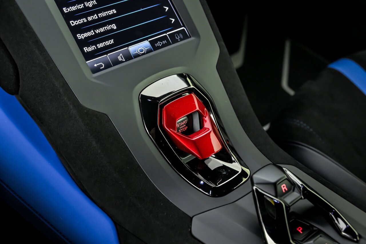 Used 2022 Lamborghini Huracan STO RWD image 34
