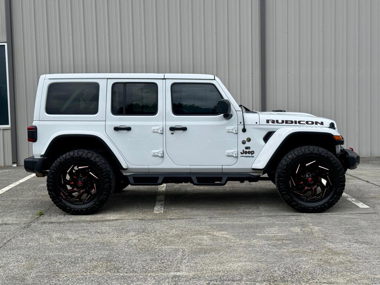 Used 2020 Jeep Wrangler Unlimited Rubicon AWD/4WD image 2