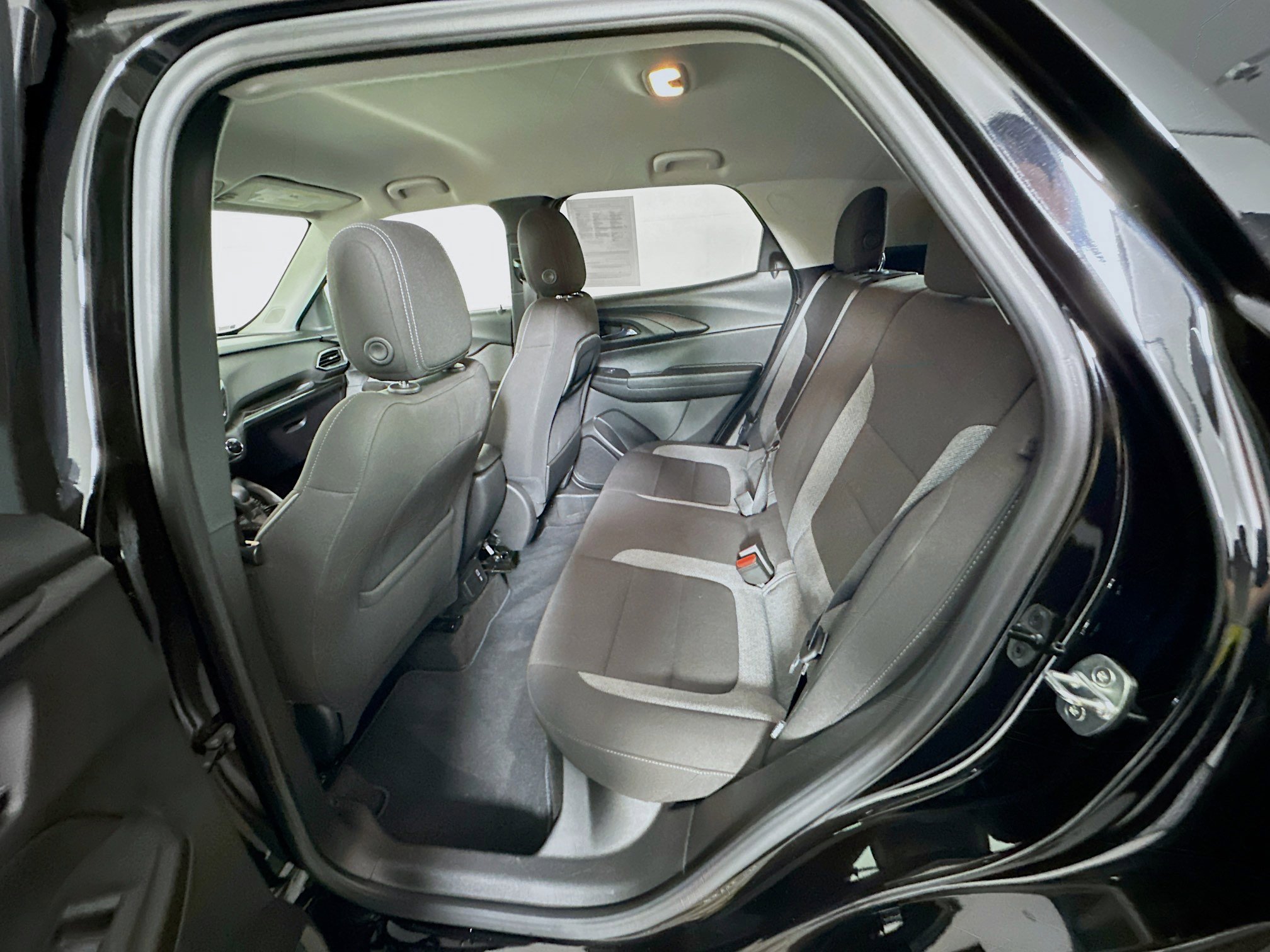 Used 2021 Chevrolet TrailBlazer LT w/ Convenience Package image 26