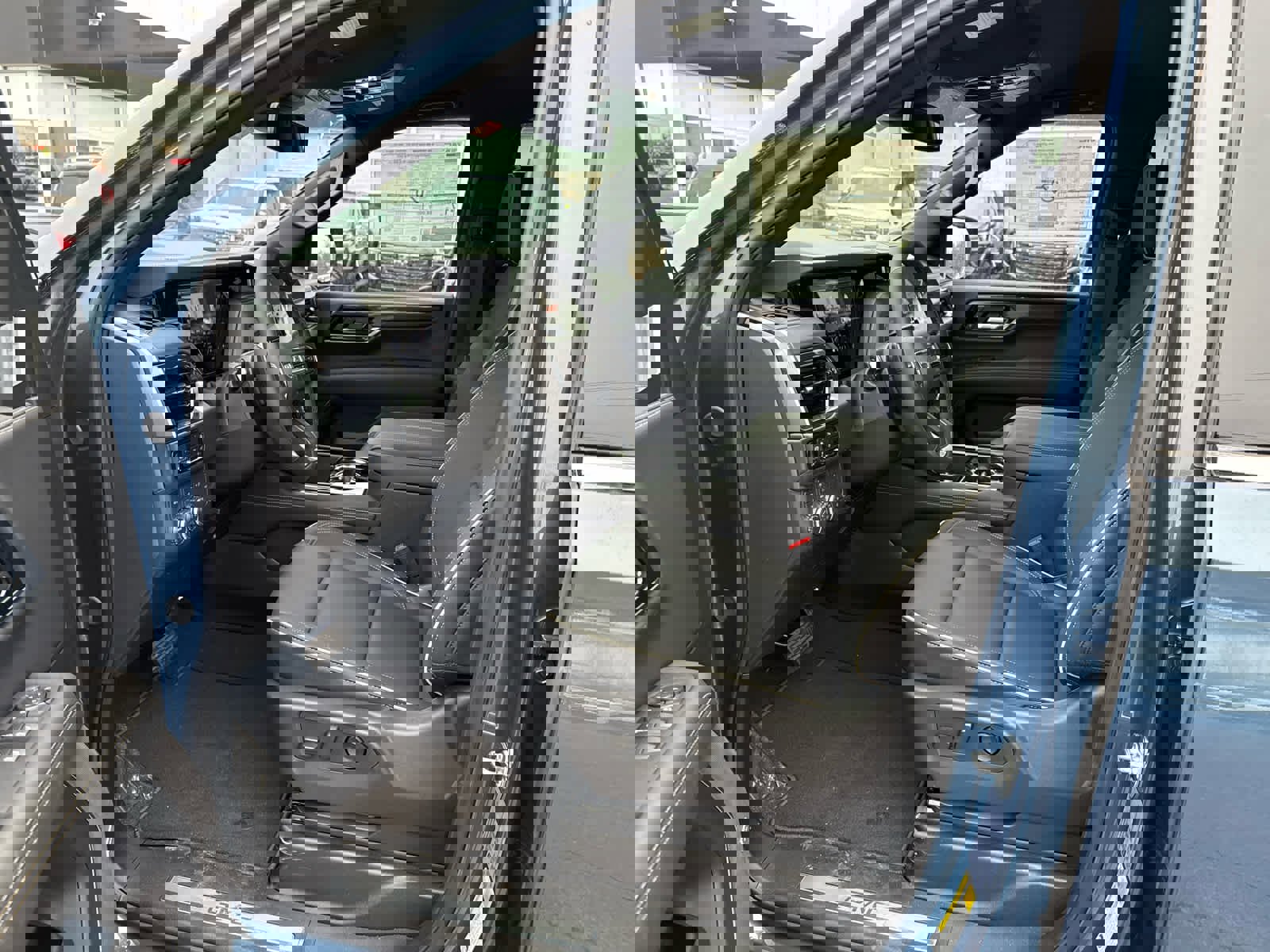 New 2026 GMC Yukon Elevation image 14