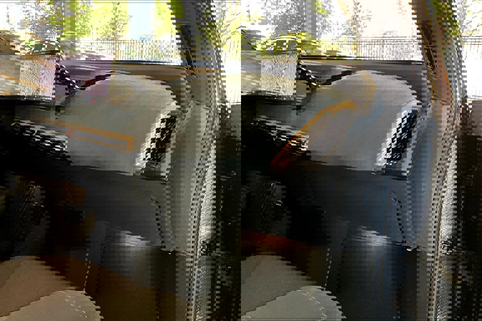 Used 2023 BMW iX xDrive50 w/ Convenience Package image 18