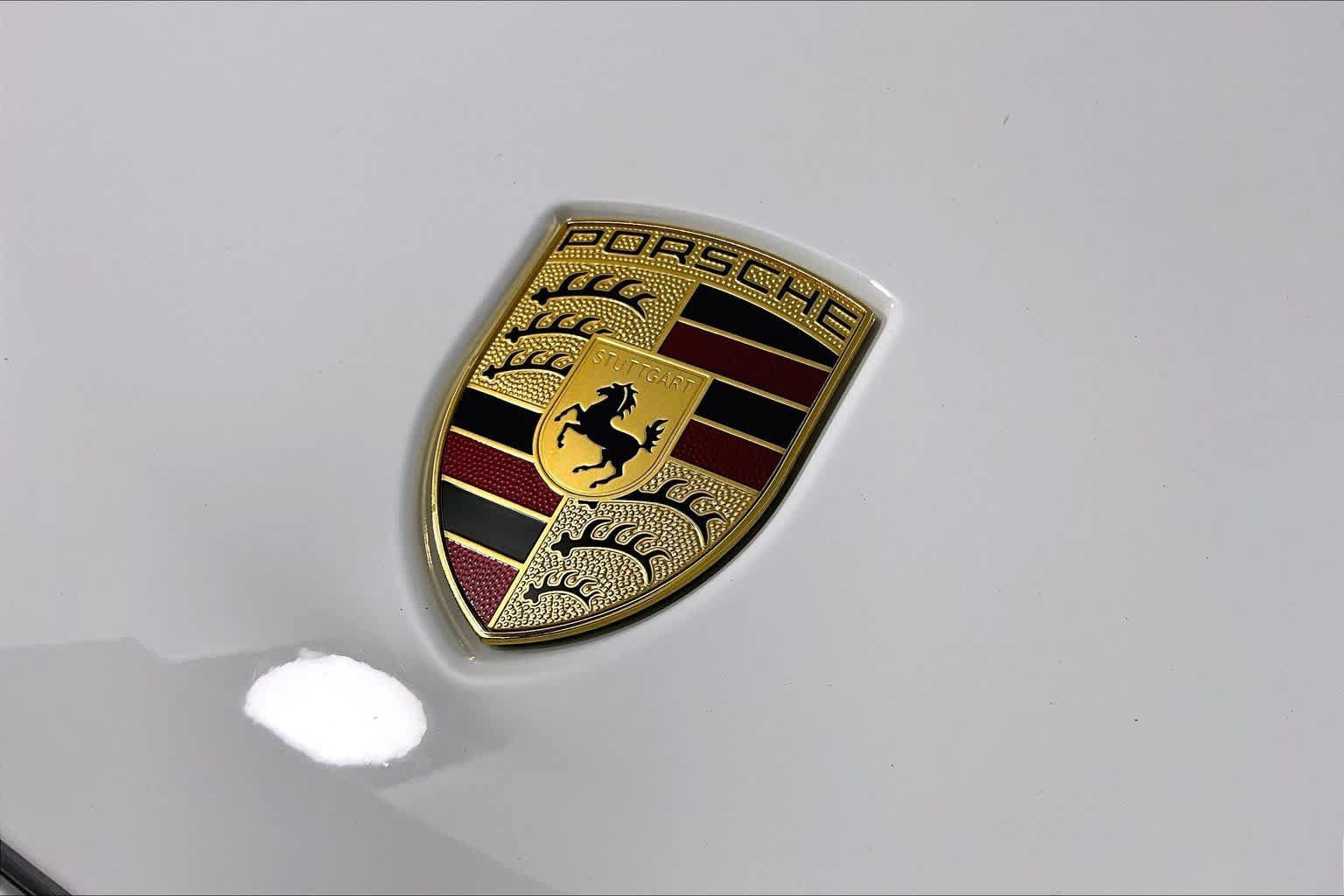 Used 2024 Porsche Cayenne AWD/4WD image 9