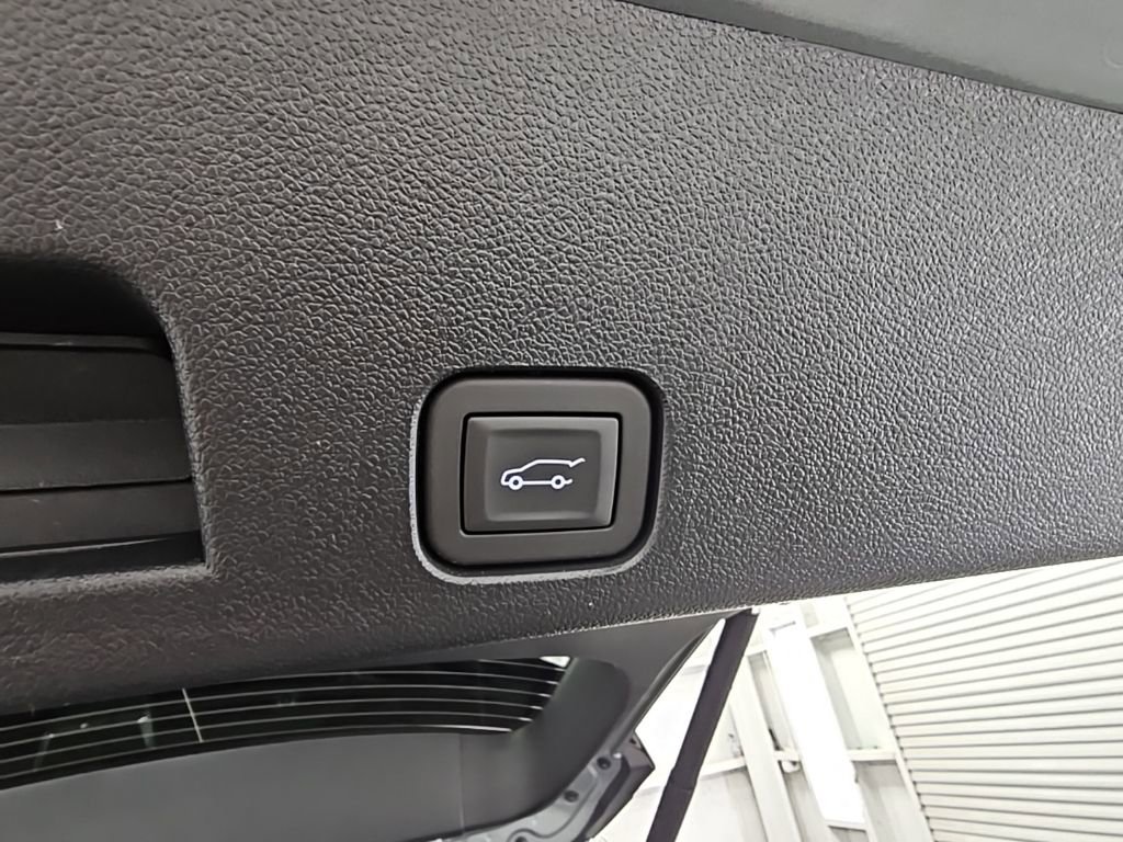 New 2026 GMC Acadia Elevation w/ Black Edition FWD image 37