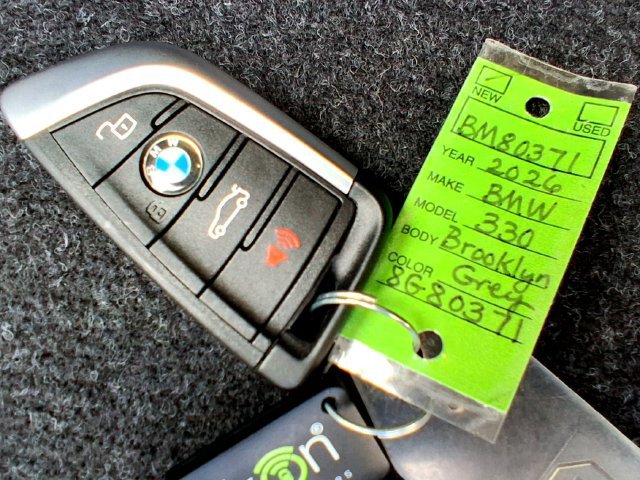 New 2026 BMW 330i xDrive Sedan w/ M Sport Package AWD/4WD image 31