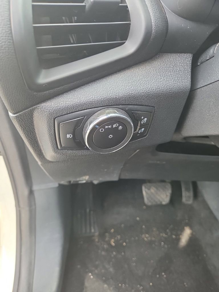 Used 2020 Ford EcoSport SES image 11