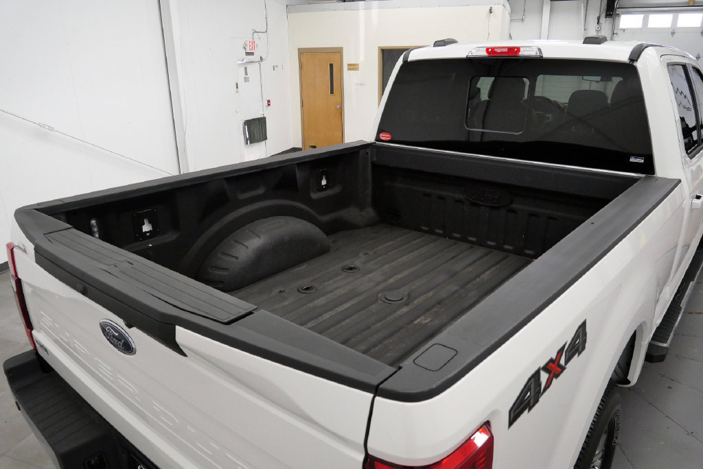 Used 2021 Ford F250 Lariat w/ Lariat Ultimate Package AWD/4WD image 44