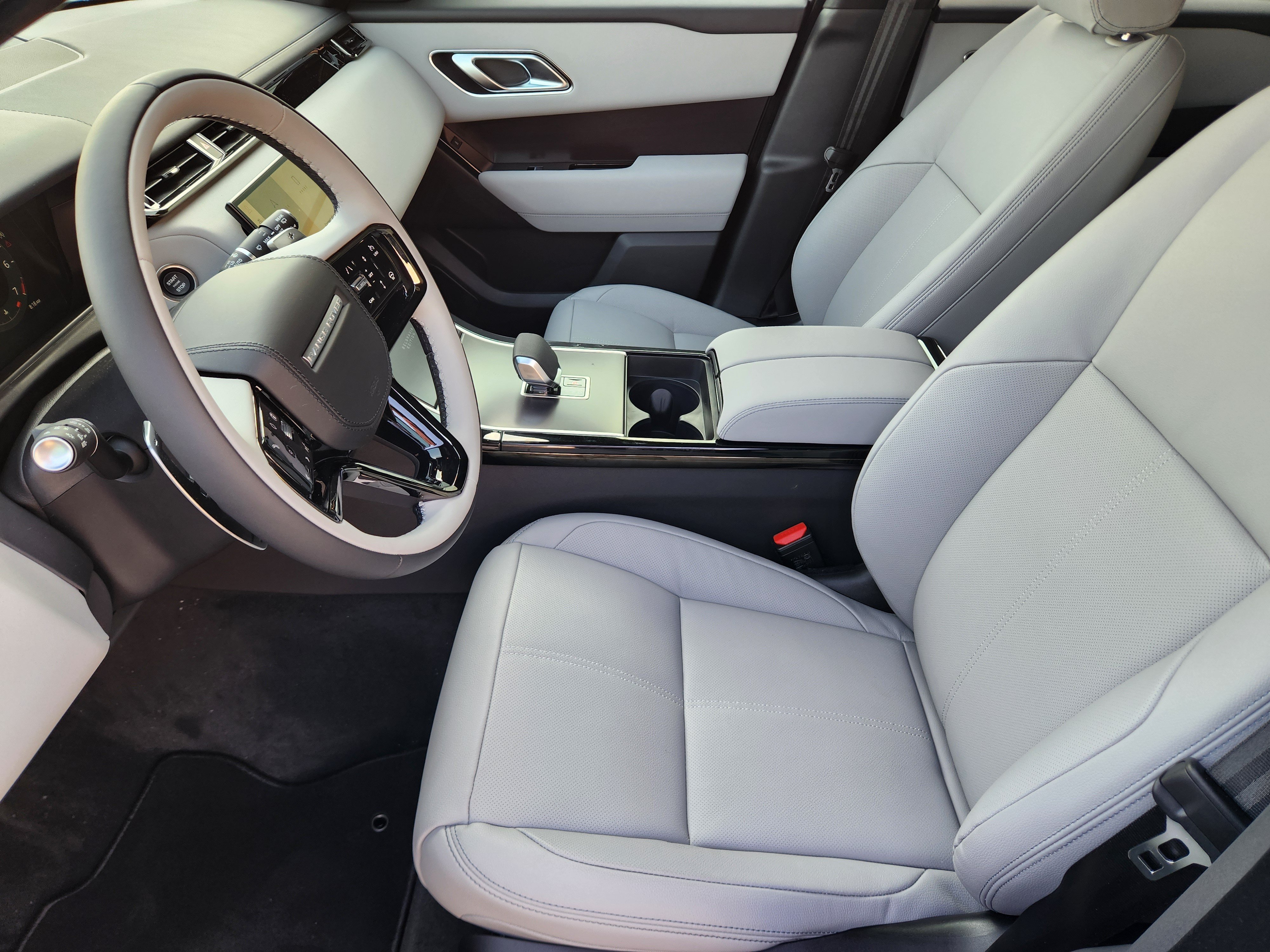 New 2026 Land Rover Range Rover Velar Belgravia AWD/4WD image 13