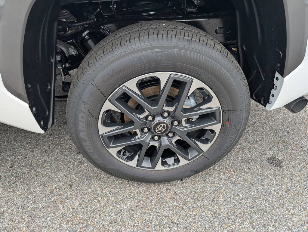 New 2026 Toyota Tundra Limited AWD/4WD image 31