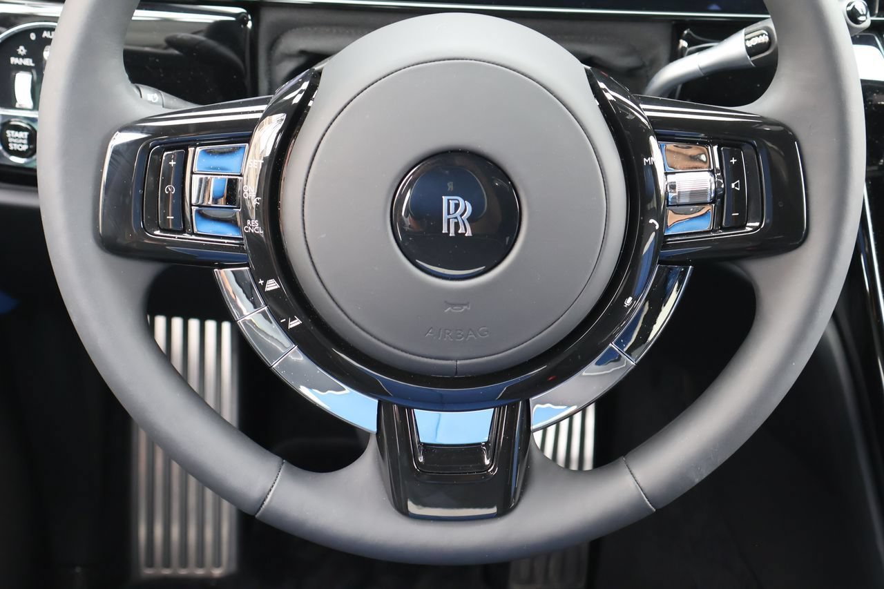 Certified 2026 Rolls-Royce Cullinan Black Badge AWD/4WD image 24