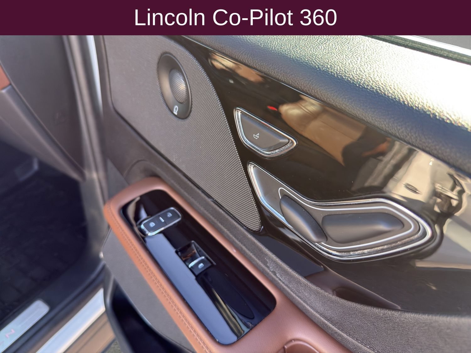 Used 2024 Lincoln Aviator Reserve w/ Elements Package Plus AWD/4WD image 16