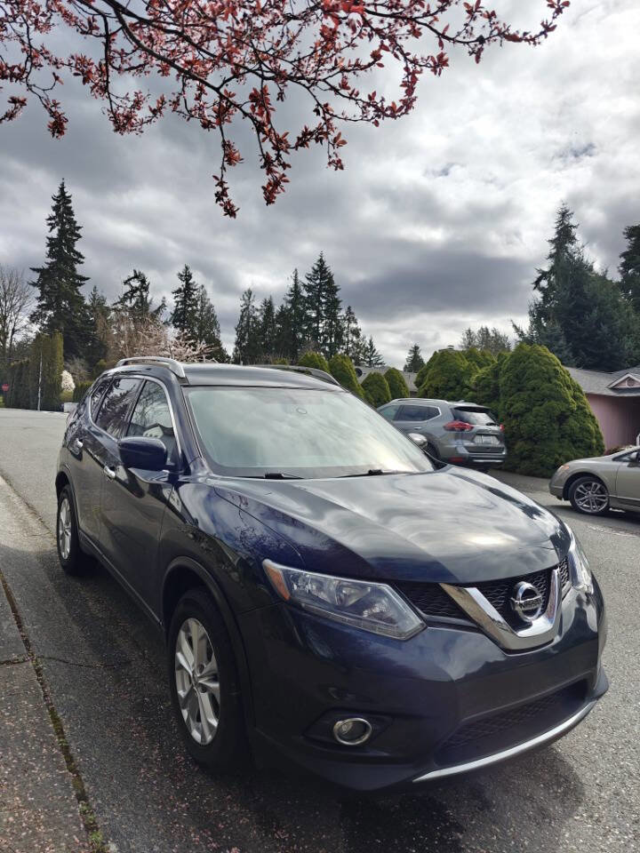 Used 2016 Nissan Rogue SV w/ SV Premium Package image 1