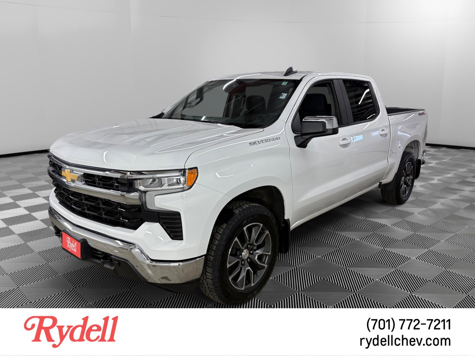 Used 2022 Chevrolet Silverado 1500 LT AWD/4WD image 1