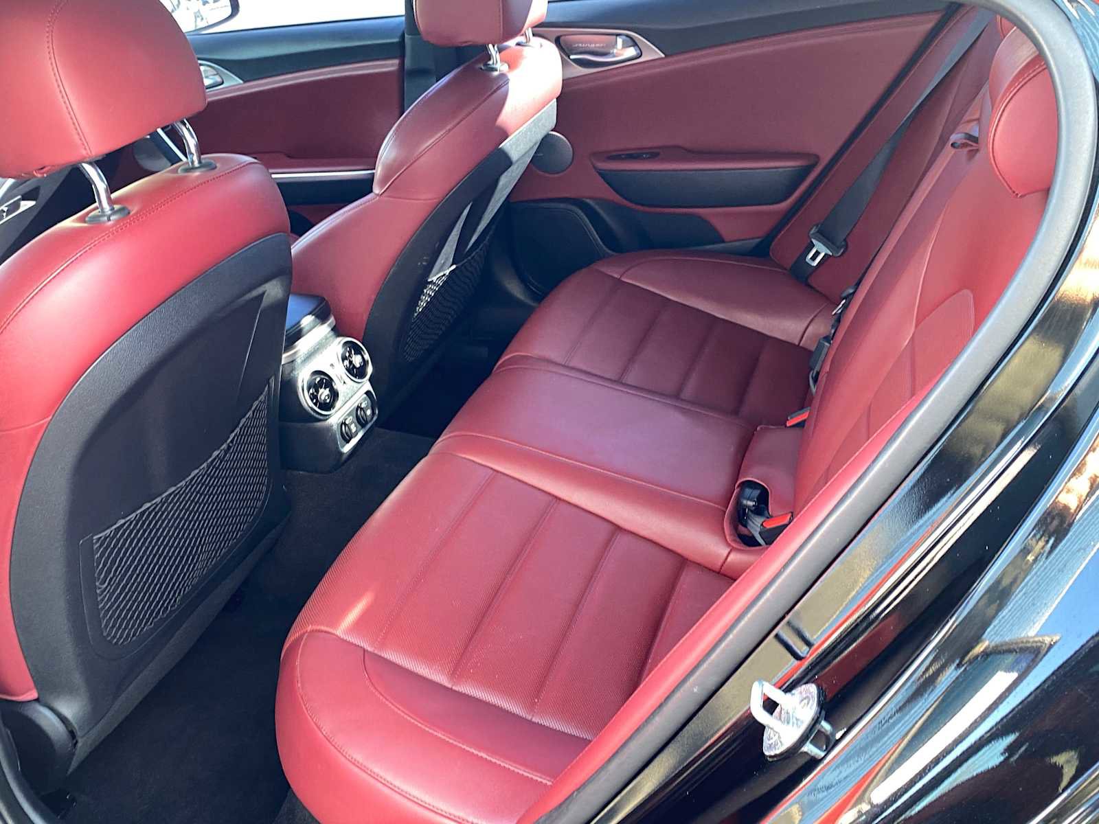 Used 2019 Kia Stinger GT2 AWD/4WD image 10