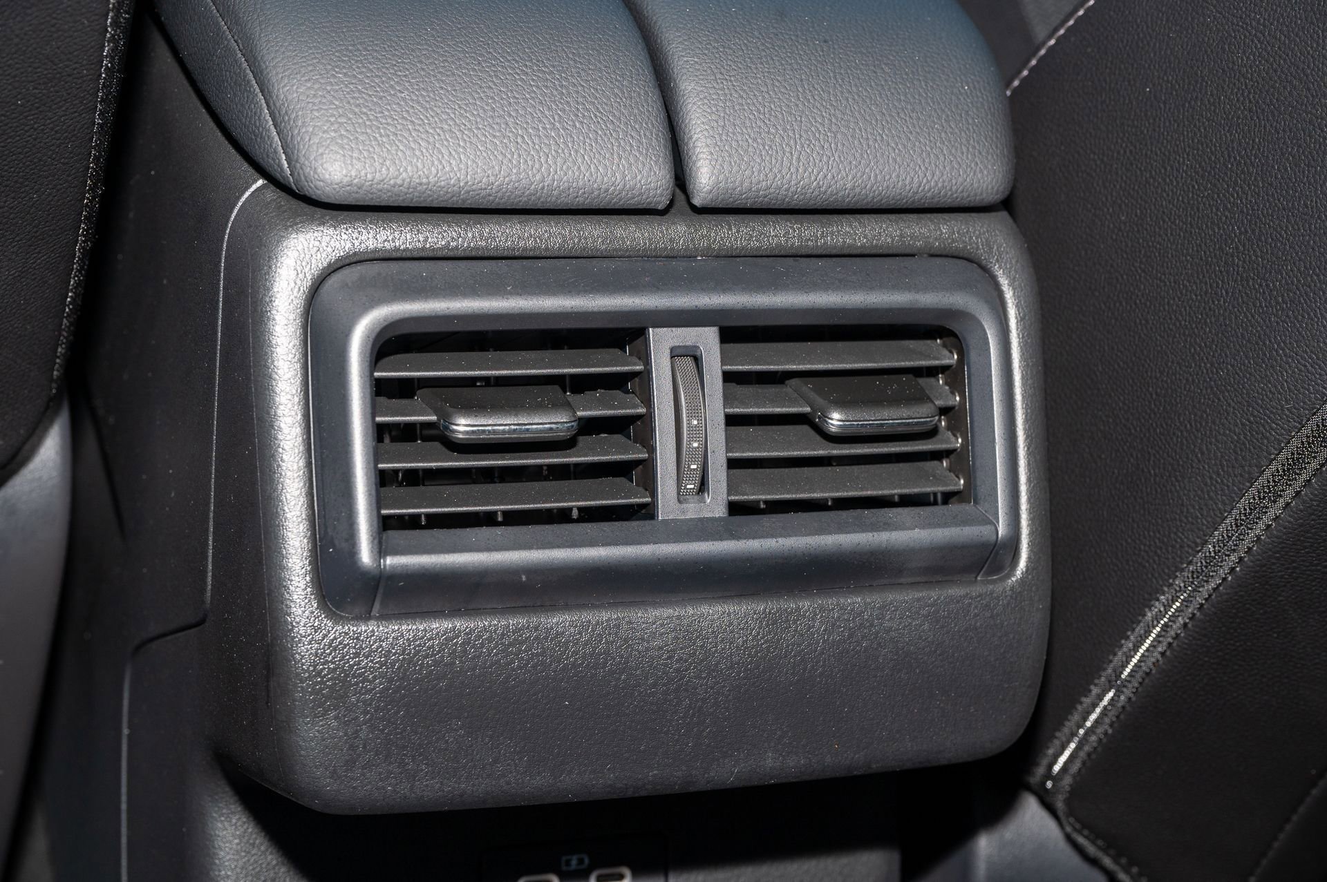 Used 2025 MAZDA CX-50 AWD 2.5 S w/ Weather Package image 16