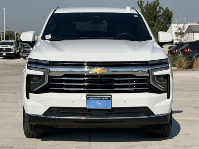 Used 2025 Chevrolet Suburban LT RWD image 7