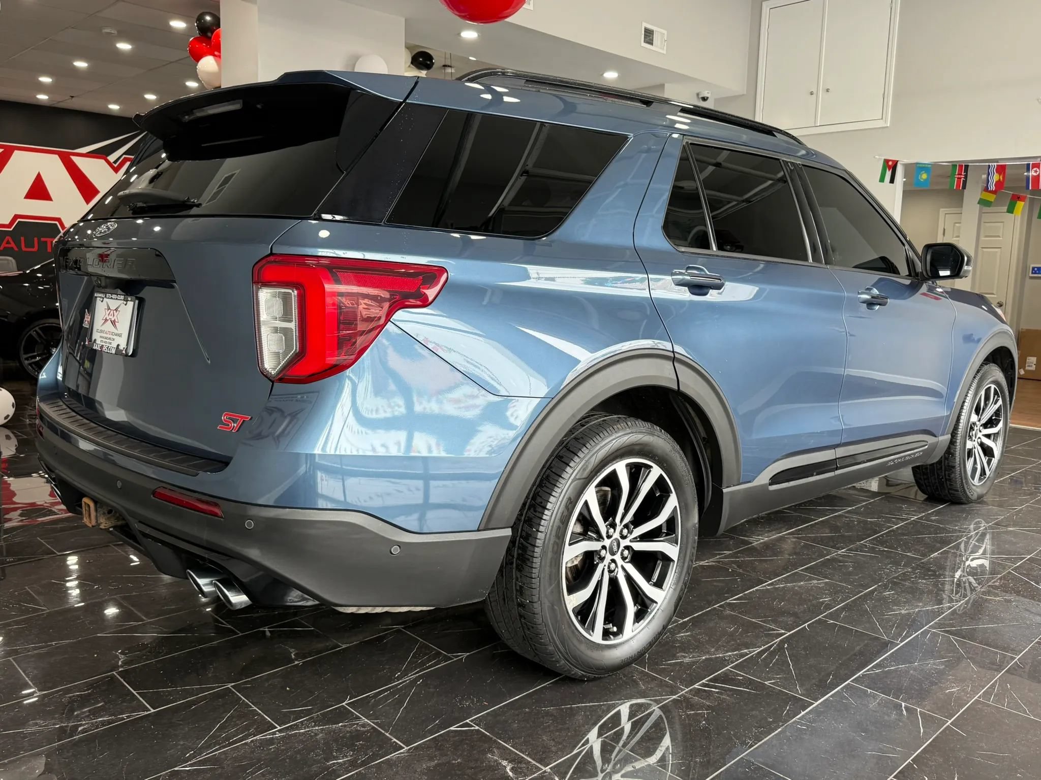 Used 2020 Ford Explorer ST AWD/4WD image 6